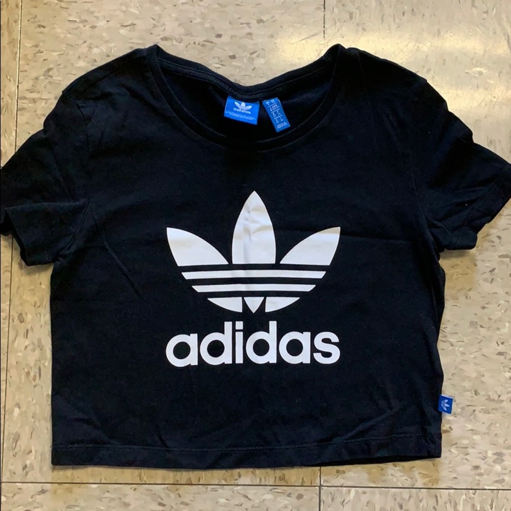 NWOT - Adidas Cropped logo tee (Urban Outfitters)